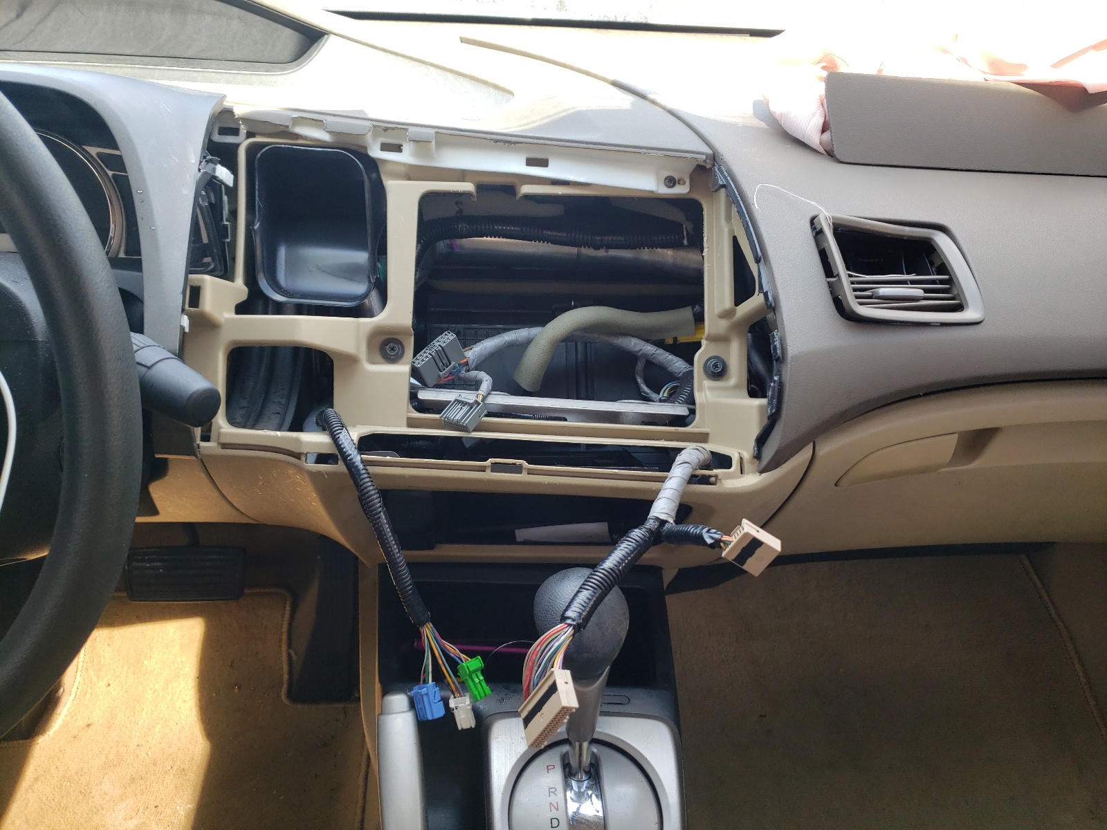 Photo 9 from auction – 2008 HONDA CIVIC HYBR with VIN JHMFA36248S030103