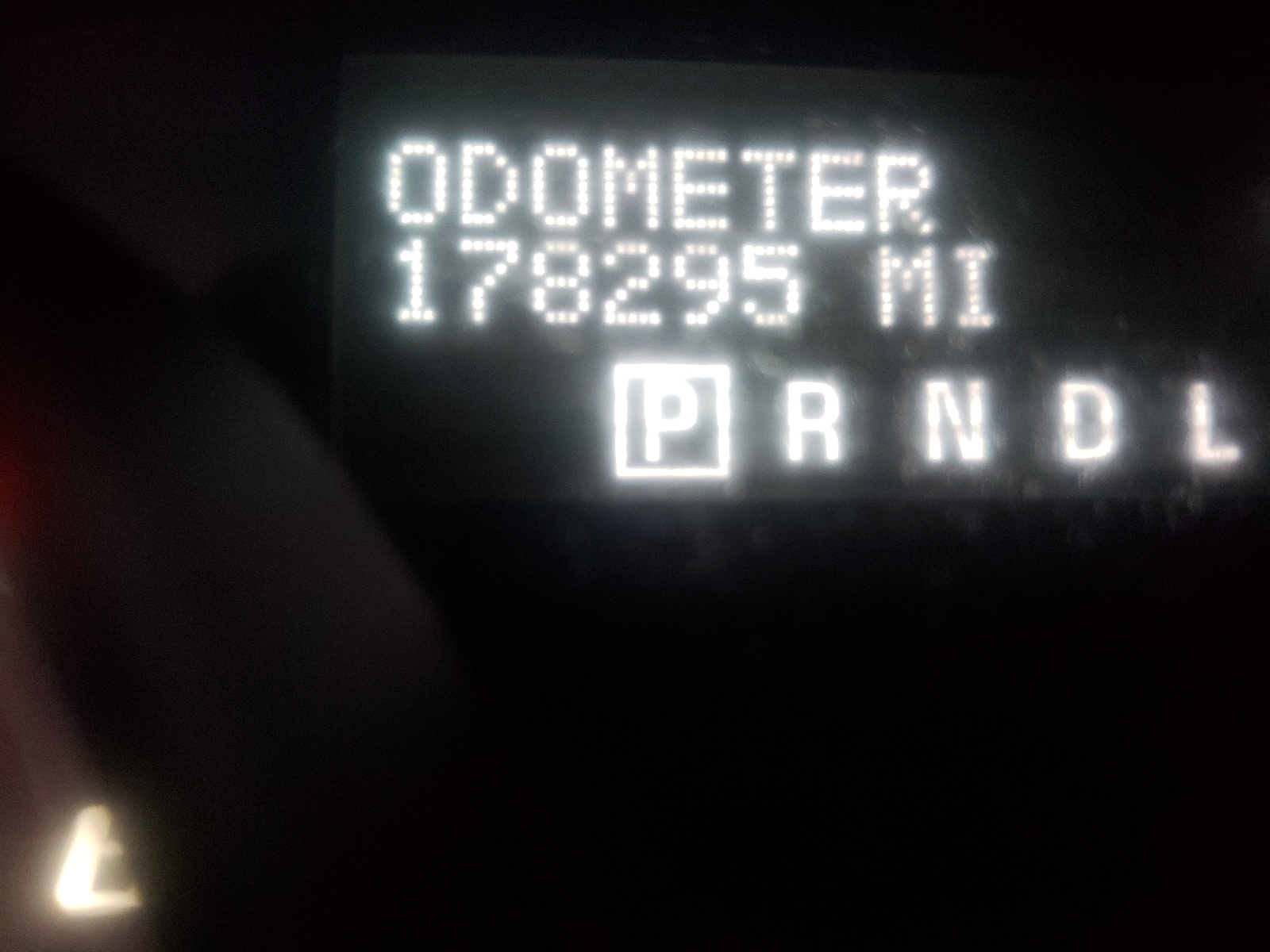 Photo 13 from auction – 2010 GMC ACADIA SLT with VIN 1GKLVMED9AJ213014