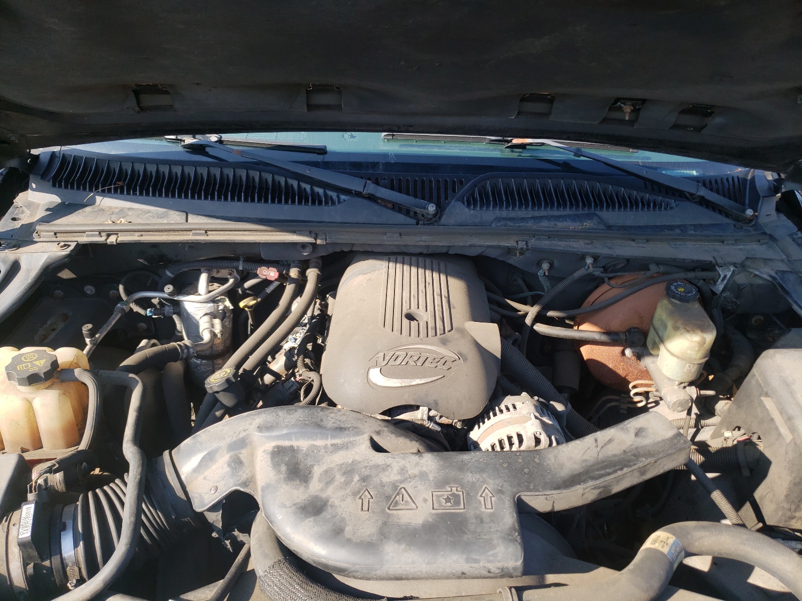 Photo 7 from auction – 2001 CHEVROLET SUBURBAN K with VIN 1GNFK16T41J305211