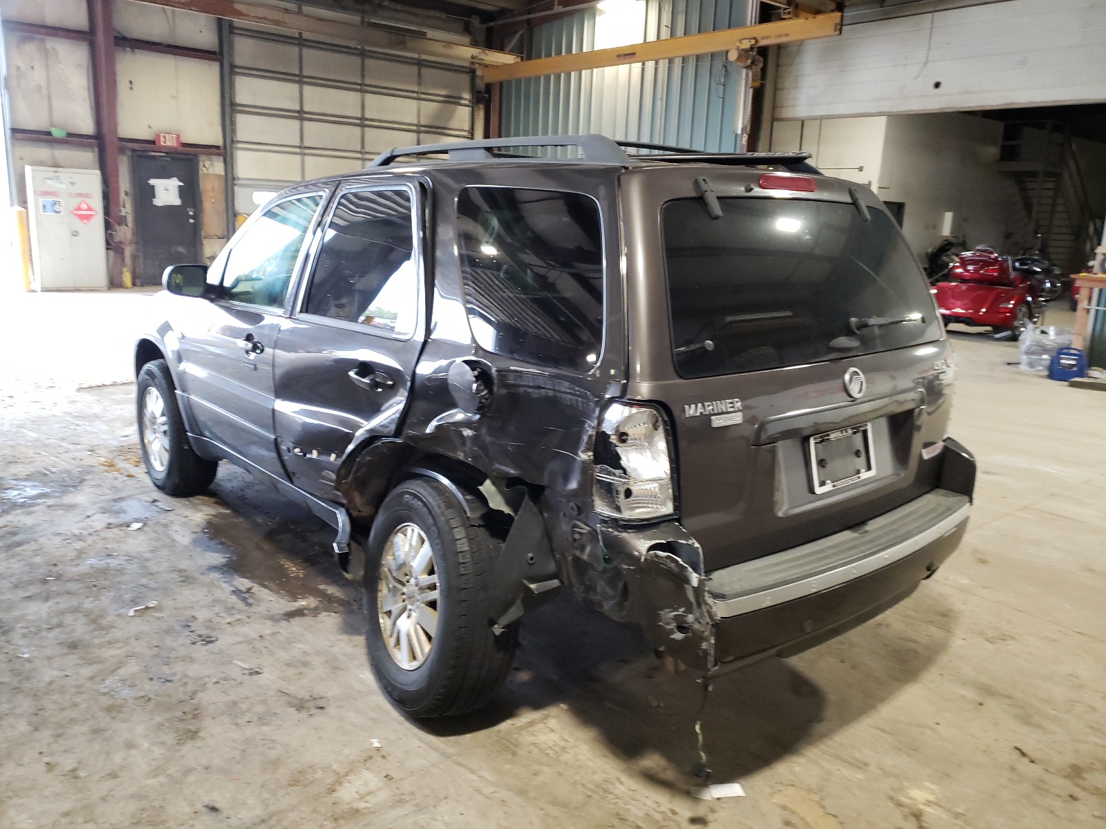 Photo 3 from auction – 2007 MERCURY MARINER PR with VIN 4M2CU97177KJ02814
