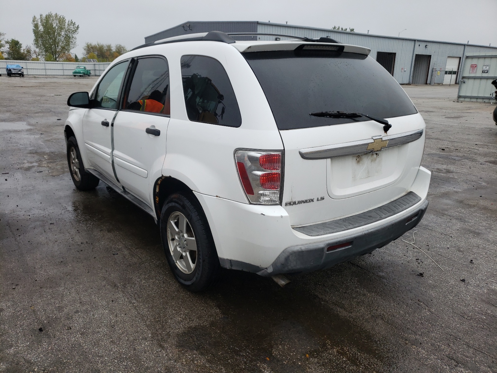 Photo 3 from auction – 2005 CHEVROLET EQUINOX LS with VIN 2CNDL13F756133265