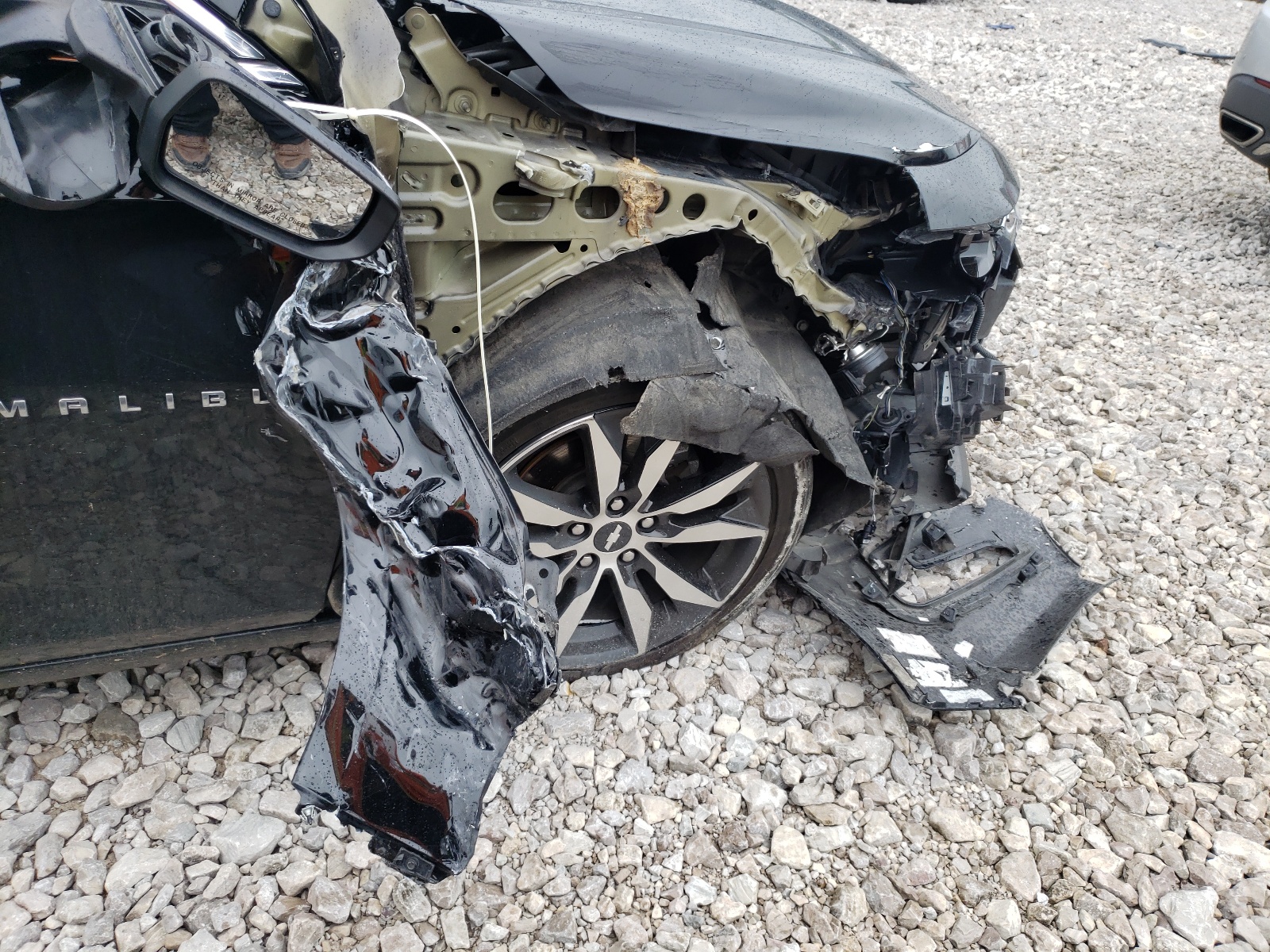 Photo 9 from auction – 2018 CHEVROLET MALIBU LT with VIN 1G1ZD5ST1JF227849