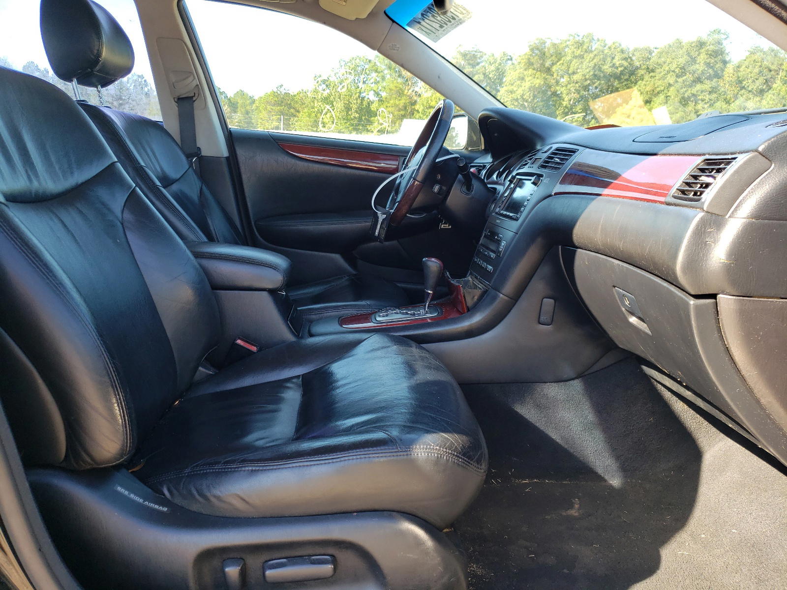 Photo 5 from auction – 2003 LEXUS ES300 with VIN JTHBF30G725006727