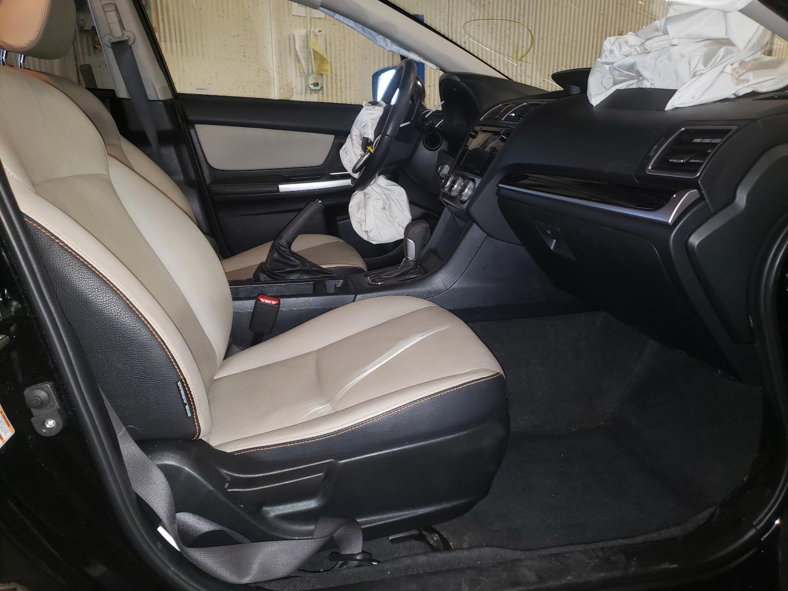 Photo 5 from auction – 2017 SUBARU CROSSTREK with VIN JF2GPANC4H8269233