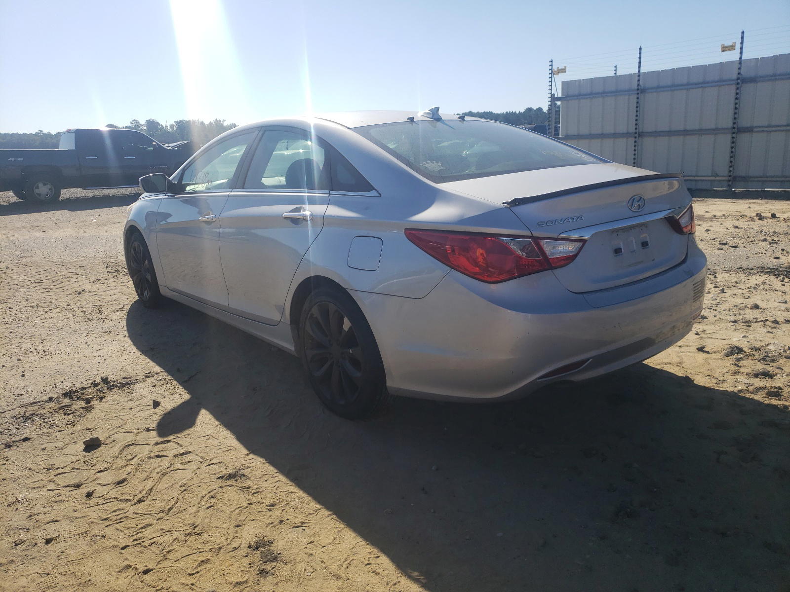 Photo 3 from auction – 2013 HYUNDAI SONATA SE with VIN 5NPEC4AC9DH508909
