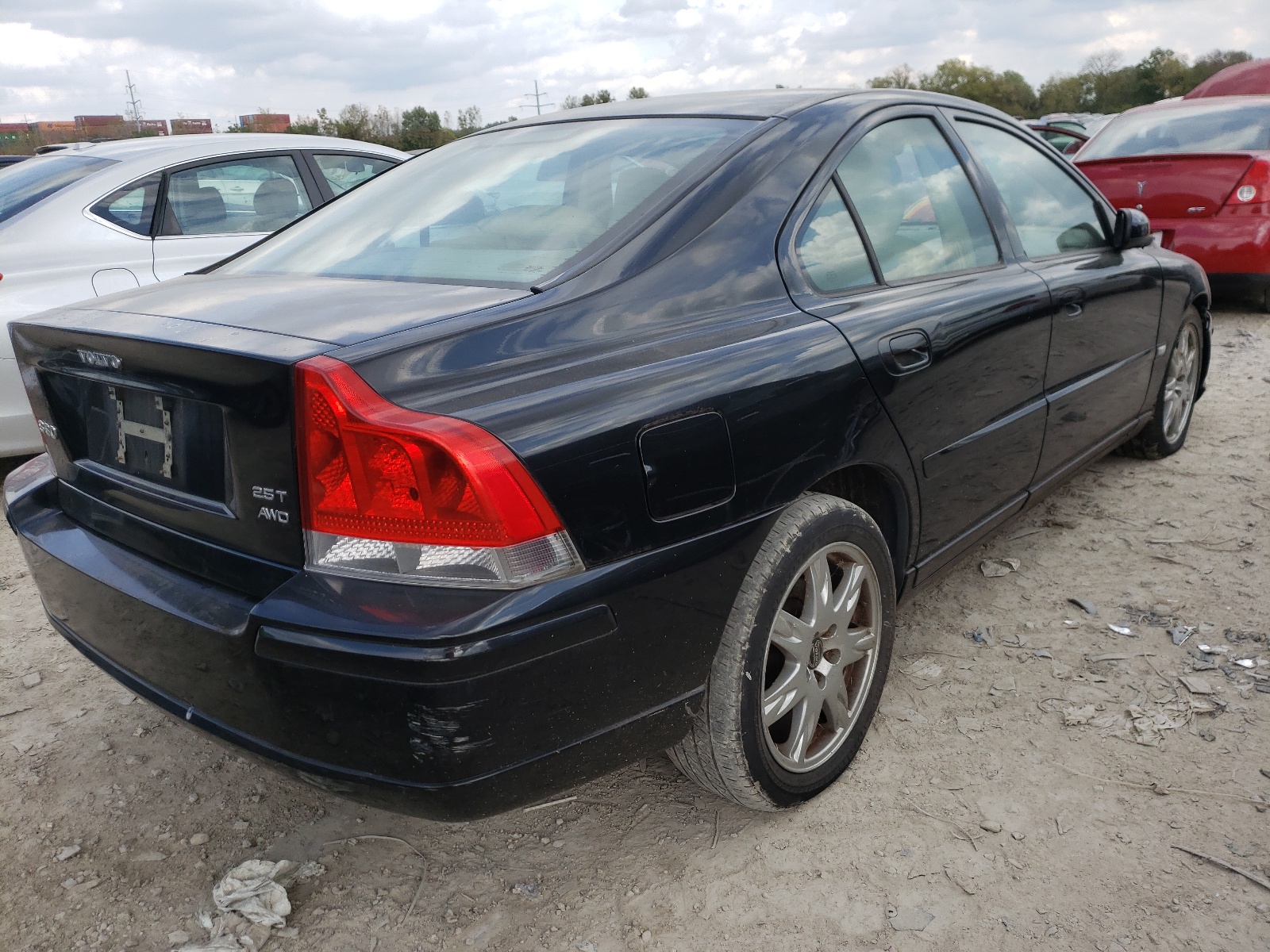 Photo 4 from auction – 2005 VOLVO S60 2.5T with VIN YV1RH592652438769