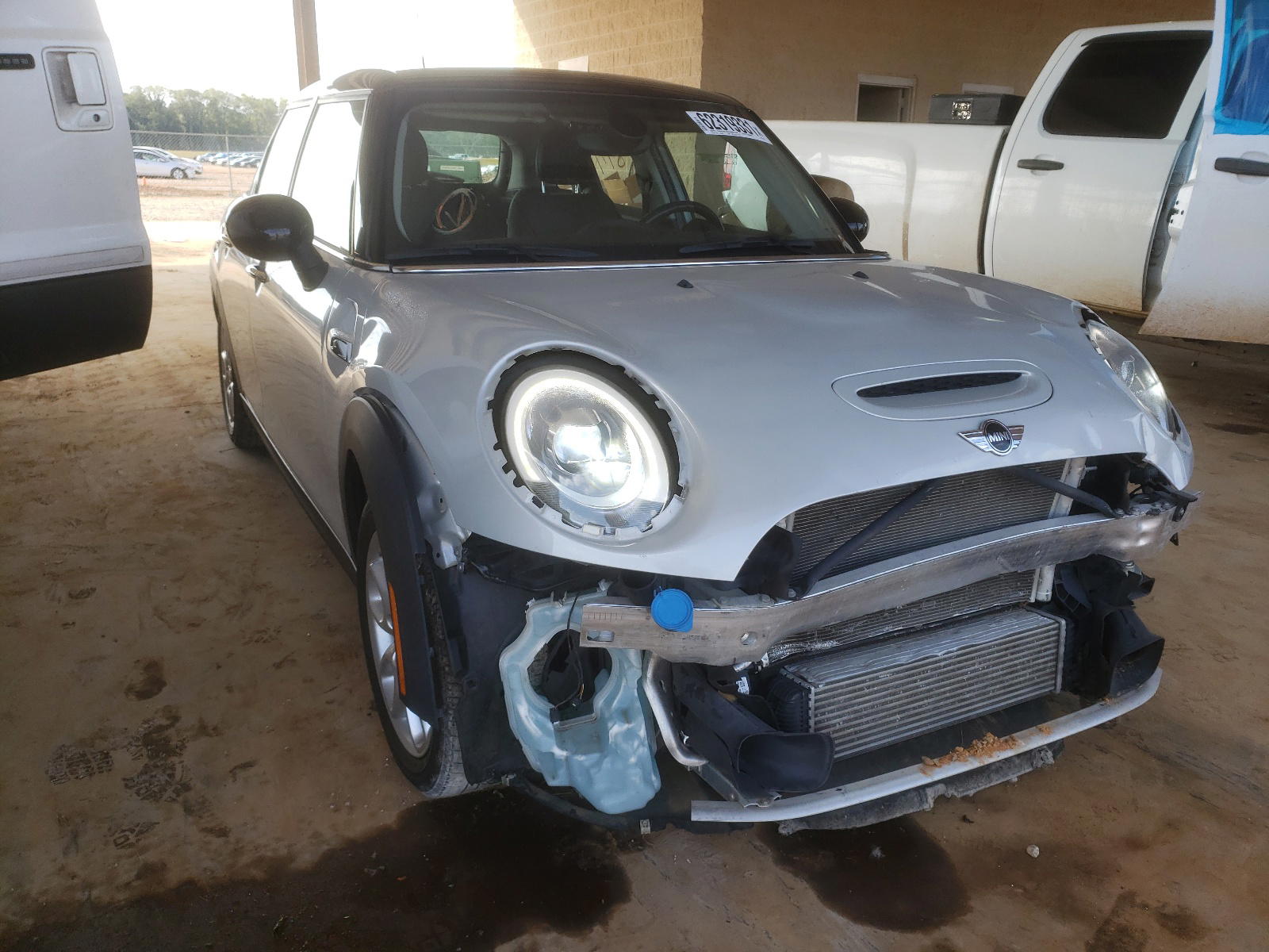 MINI COOPER S 2015 with VIN WMWXU3C58F2B65738 - Photo from auction
