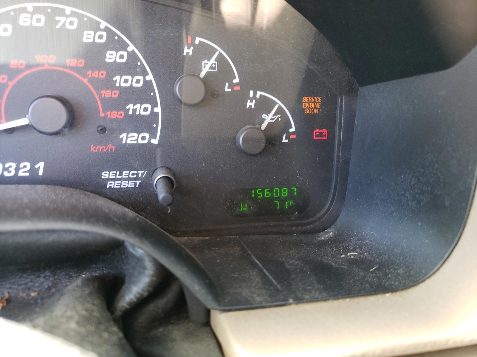 Photo 8 from auction – 2002 FORD EXPLORER X with VIN 1FMZU73K62UD66862