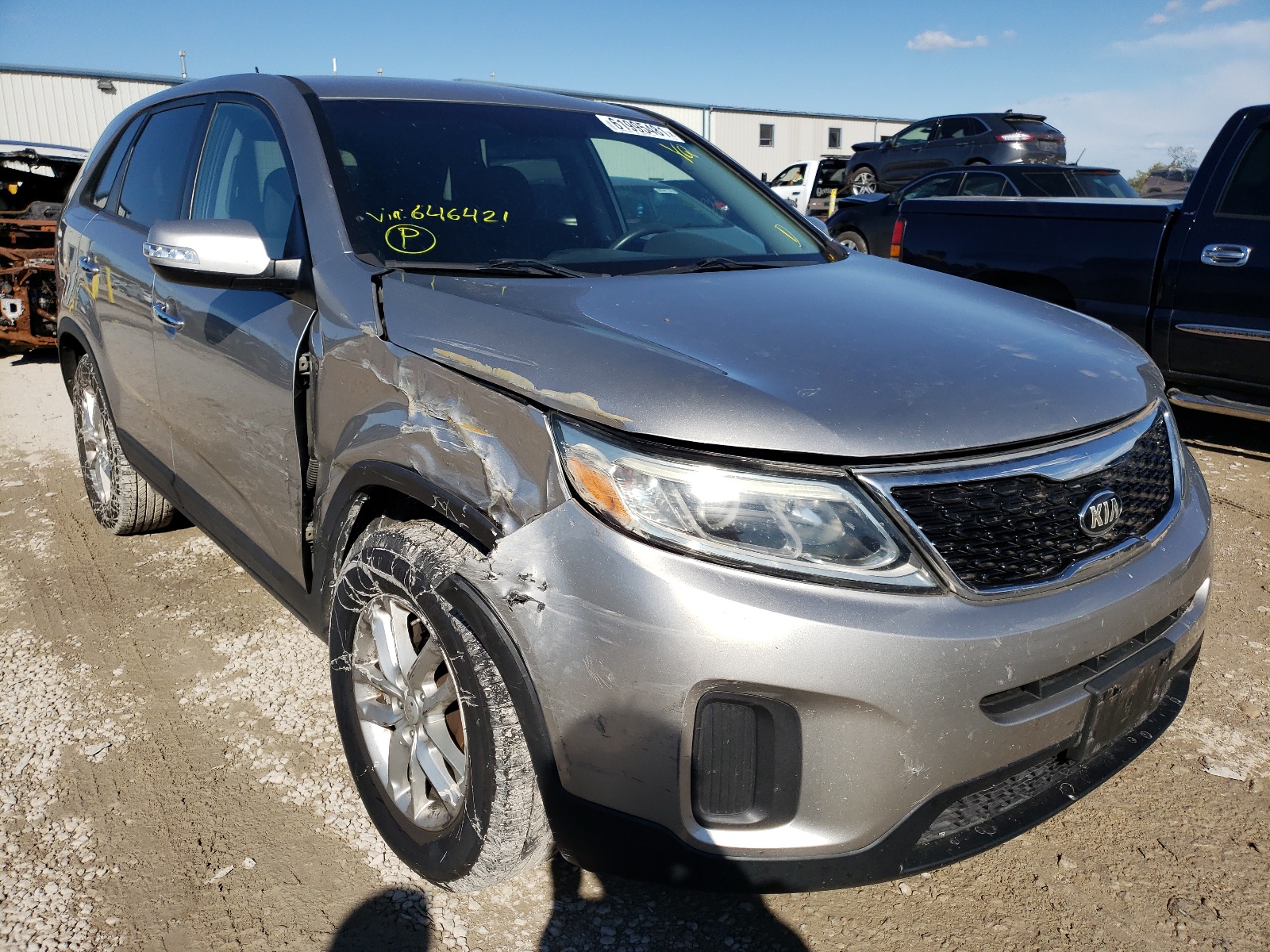 KIA SORENTO LX 2015 with VIN 5XYKT3A69FG646421 - Photo from auction