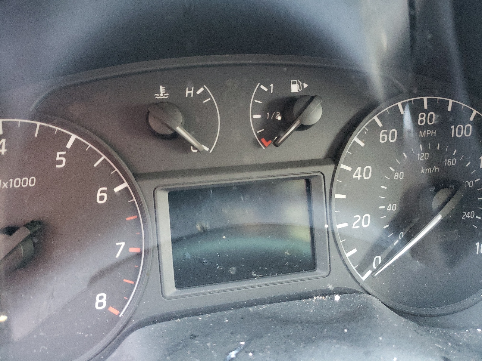 Photo 8 from auction – 2016 NISSAN SENTRA S with VIN 3N1AB7AP0GY284445