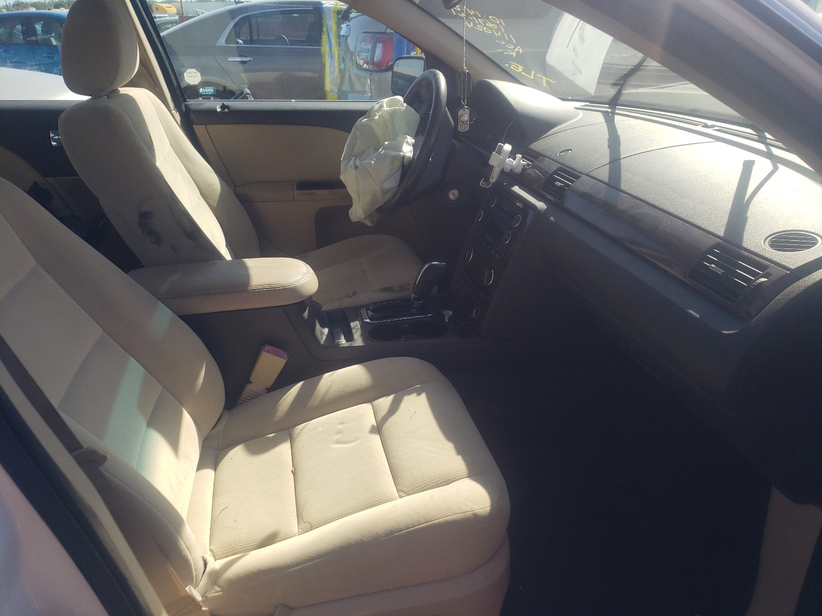 Photo 5 from auction – 2009 FORD TAURUS SEL with VIN 1FAHP24W89G114024