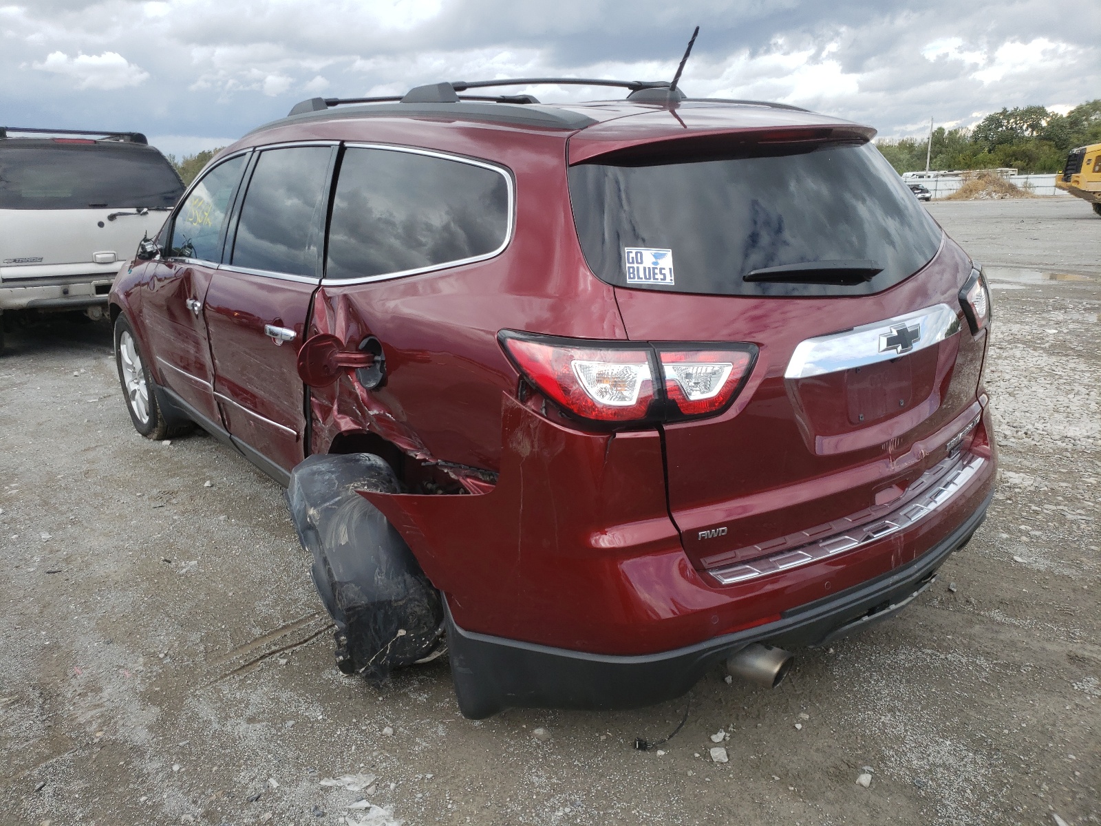 Photo 3 from auction – 2016 CHEVROLET TRAVERSE L with VIN 1GNKVJKDXGJ229670