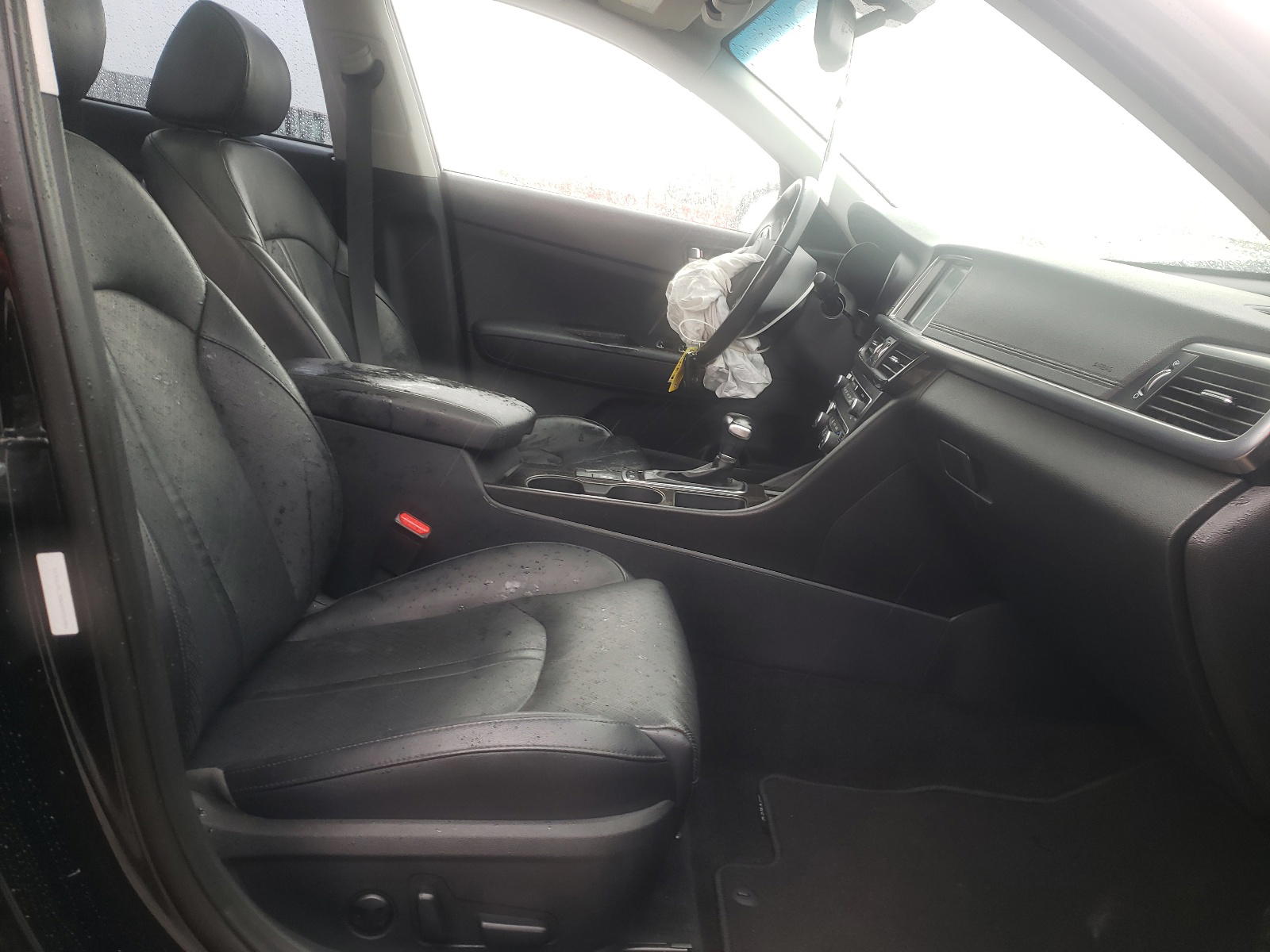 Photo 5 from auction – 2016 KIA OPTIMA EX with VIN 5XXGU4L33GG005086