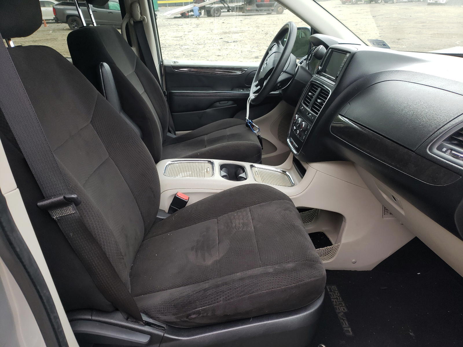Photo 5 from auction – 2012 DODGE GRAND CARA with VIN 2C4RDGCG3CR236357