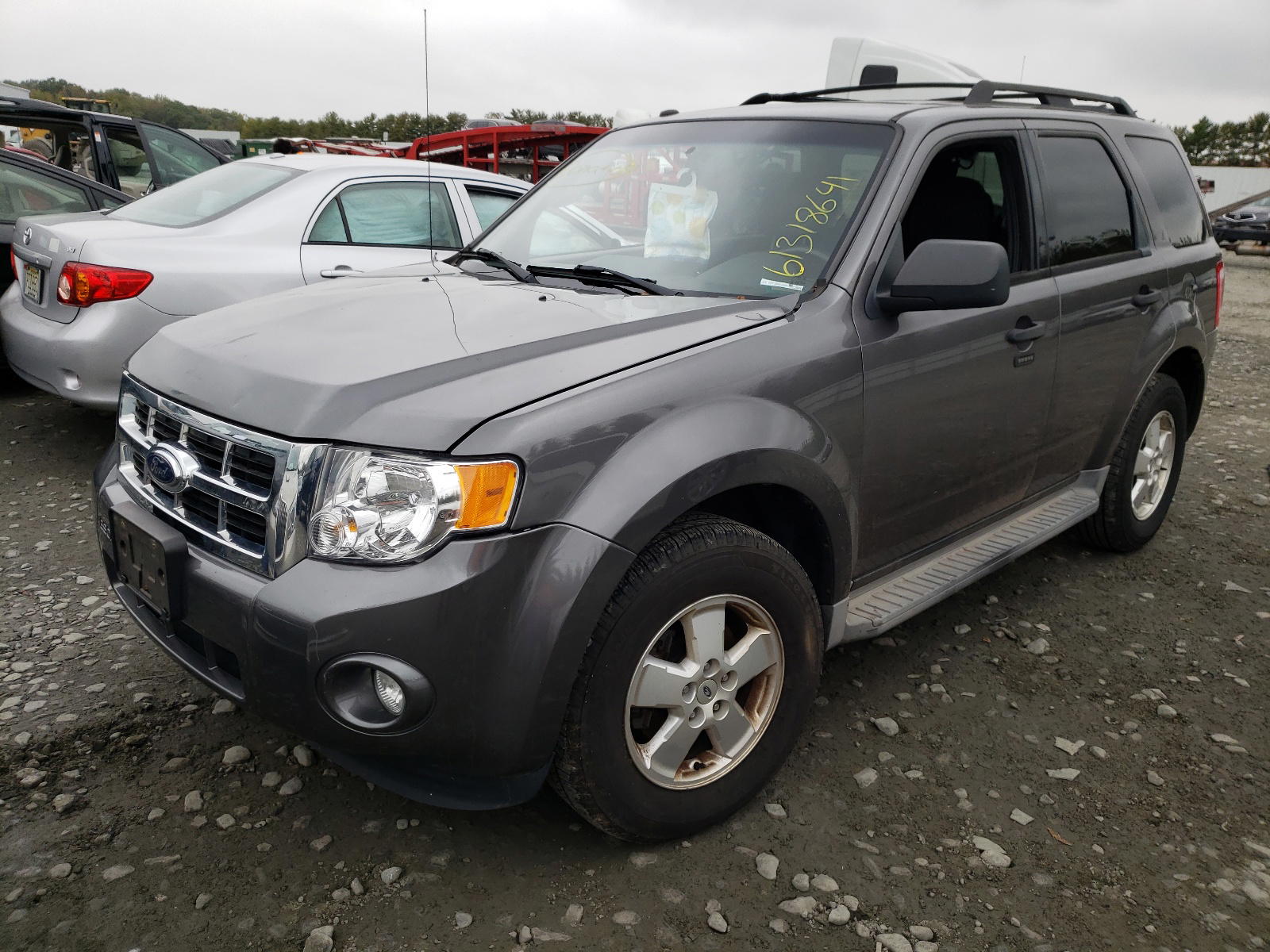 Photo 2 from auction – 2011 FORD ESCAPE XLT with VIN 1FMCU0DG4BKA30758