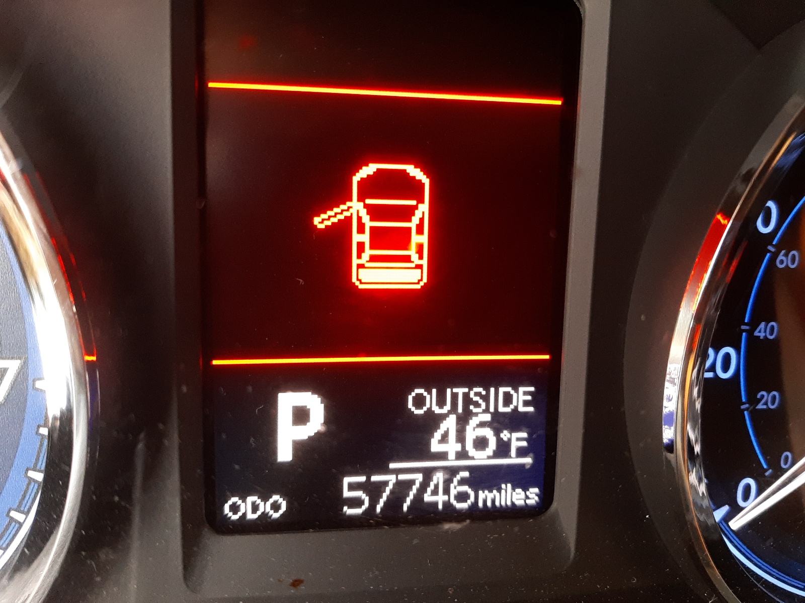 Photo 8 from auction – 2018 TOYOTA COROLLA L with VIN 5YFBURHE4JP843403