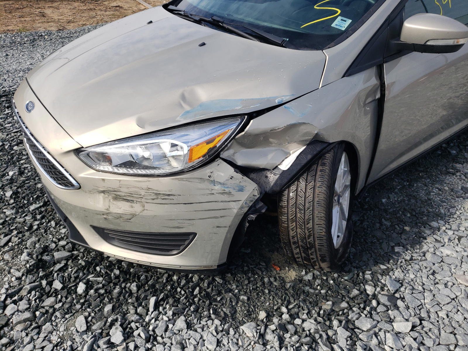 Photo 9 from auction – 2015 FORD FOCUS SE with VIN 1FADP3K25FL330677