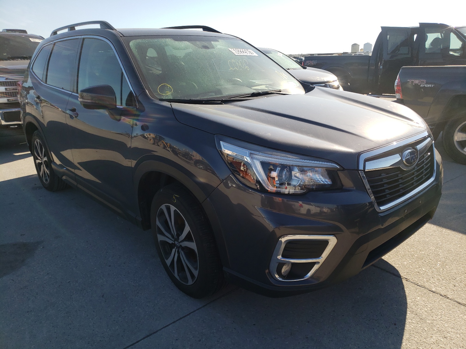 SUBARU FORESTER L 2020 with VIN JF2SKAUC8LH519852 - Photo from auction