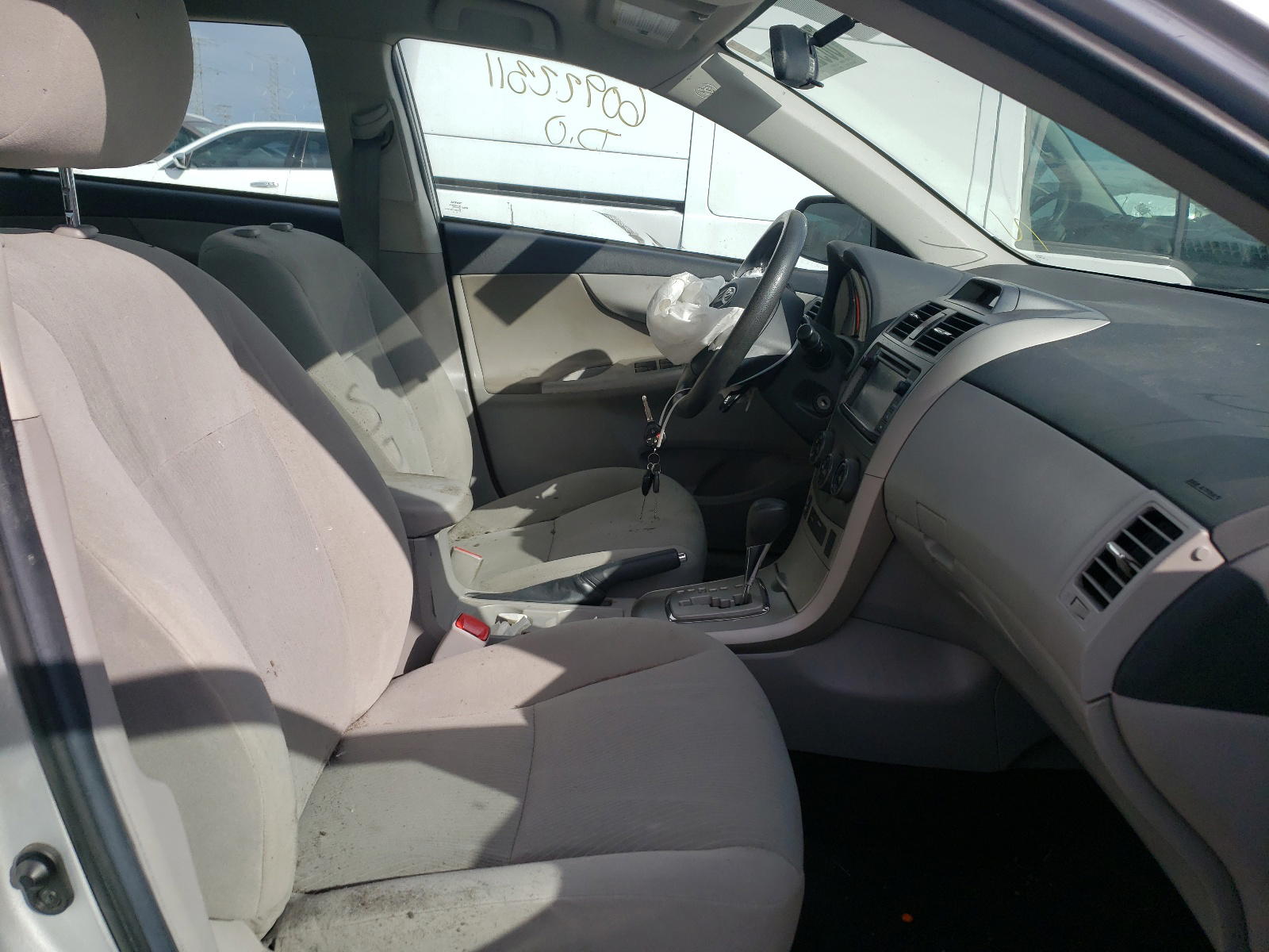 Photo 5 from auction – 2013 TOYOTA COROLLA BA with VIN 2T1BU4EEXDC105956