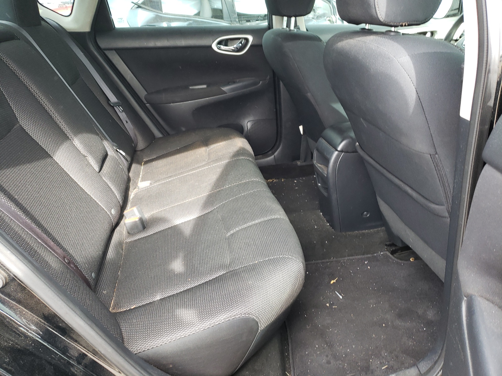 Photo 6 from auction – 2013 NISSAN SENTRA S with VIN 3N1AB7AP1DL789287