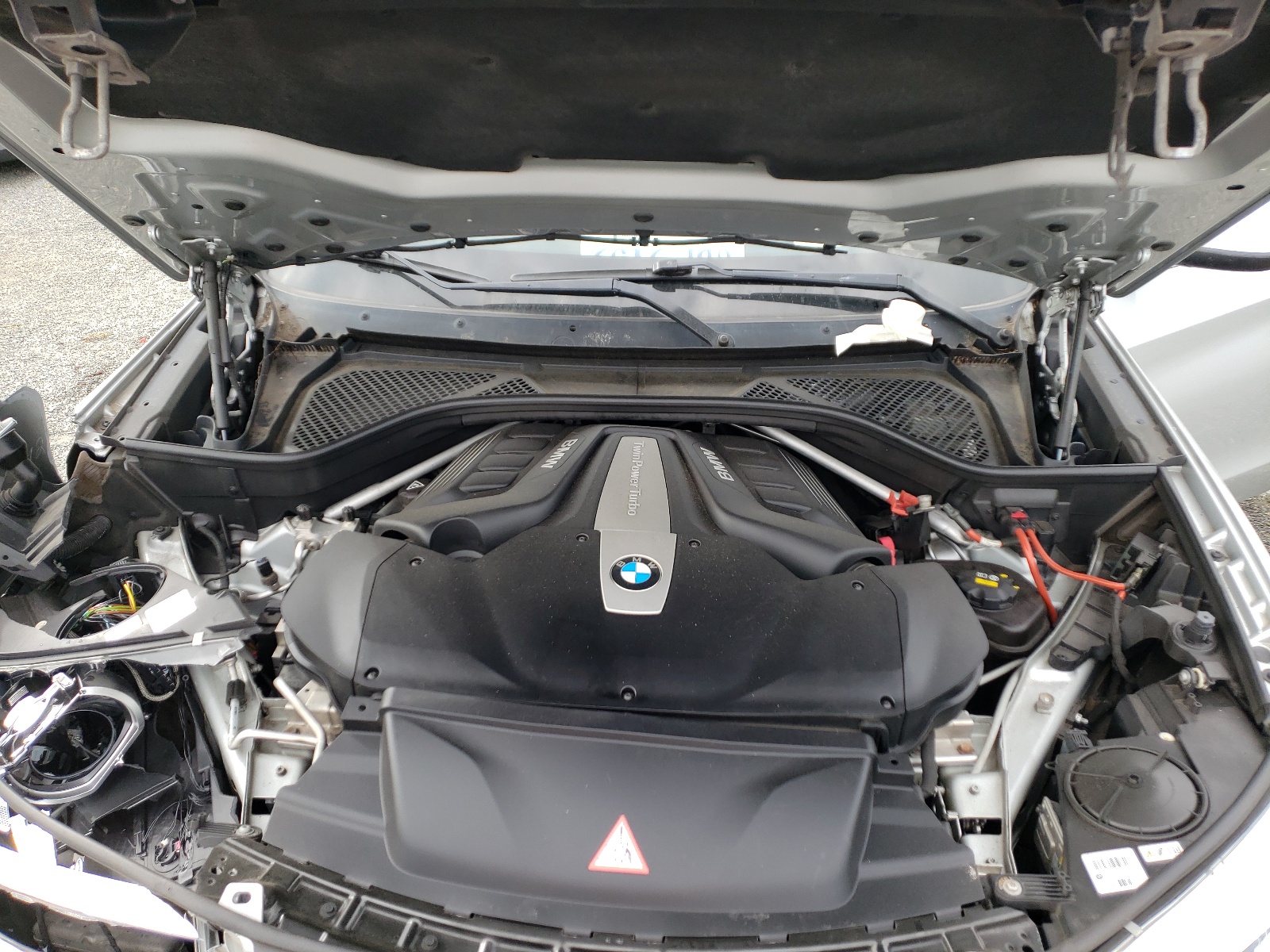 Photo 7 from auction – 2014 BMW X5 XDRIVE5 with VIN 5UXKR6C59E0J72042