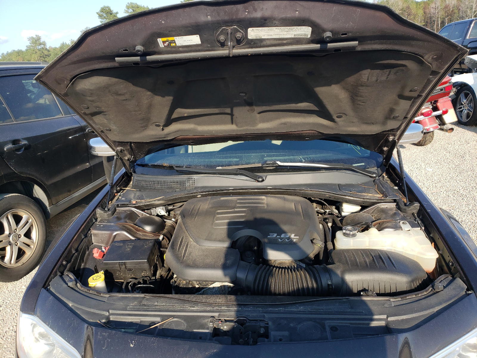 Photo 7 from auction – 2012 CHRYSLER 300 LIMITE with VIN 2C3CCACG2CH307872
