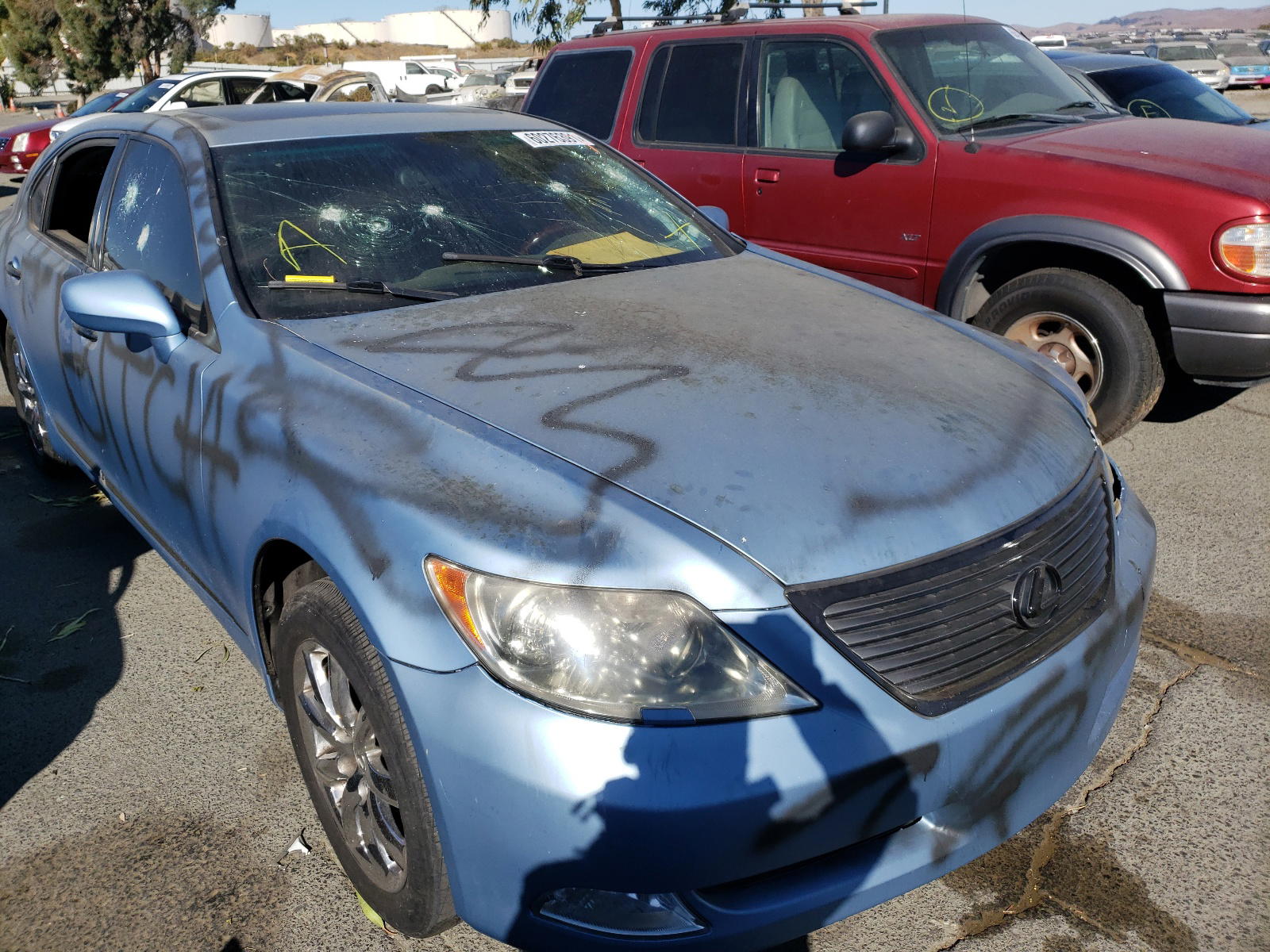 Photo 20 from auction – 2008 LEXUS LS 460L with VIN JTHGL46F885023869