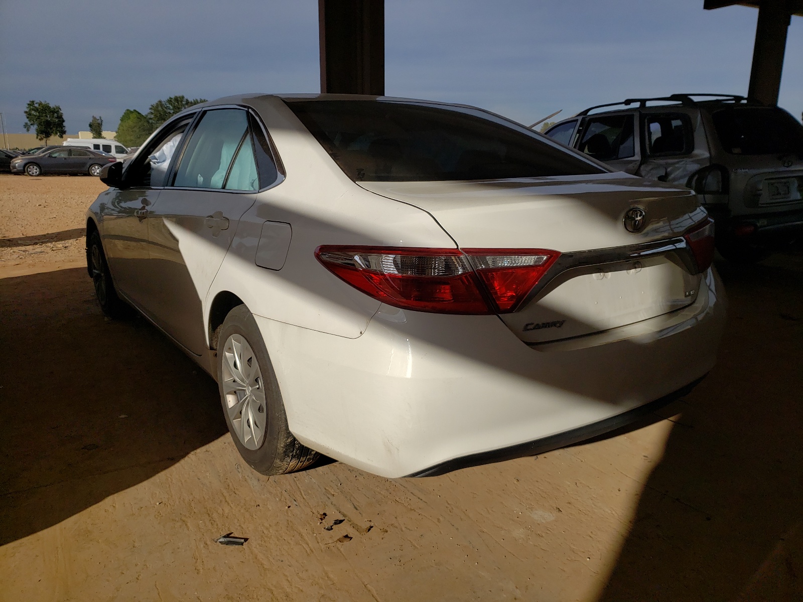 Photo 3 from auction – 2015 TOYOTA CAMRY LE with VIN 4T1BF1FK0FU066843