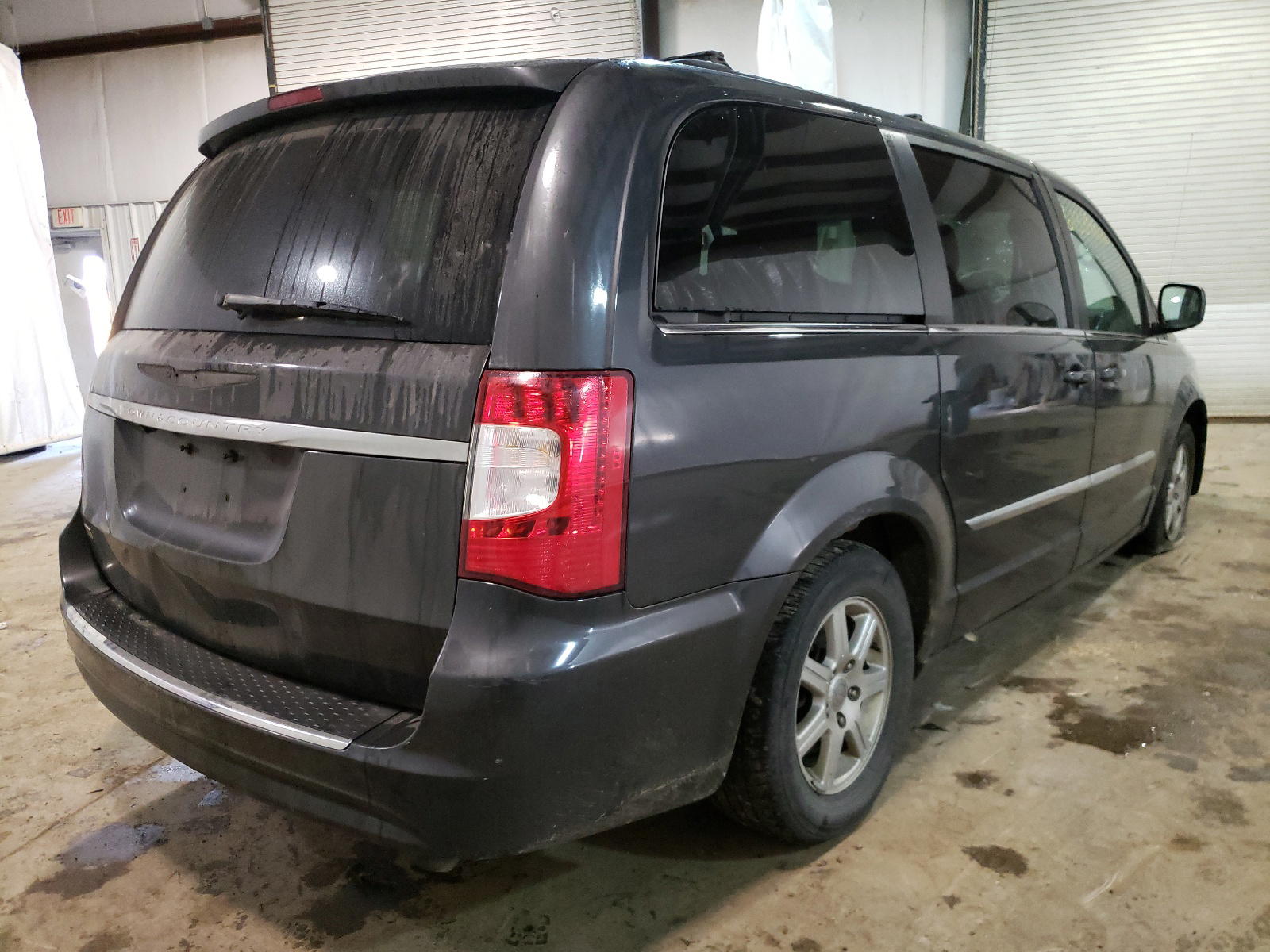 Photo 4 from auction – 2011 CHRYSLER TOWN & COU with VIN 2A4RR5DG6BR687537