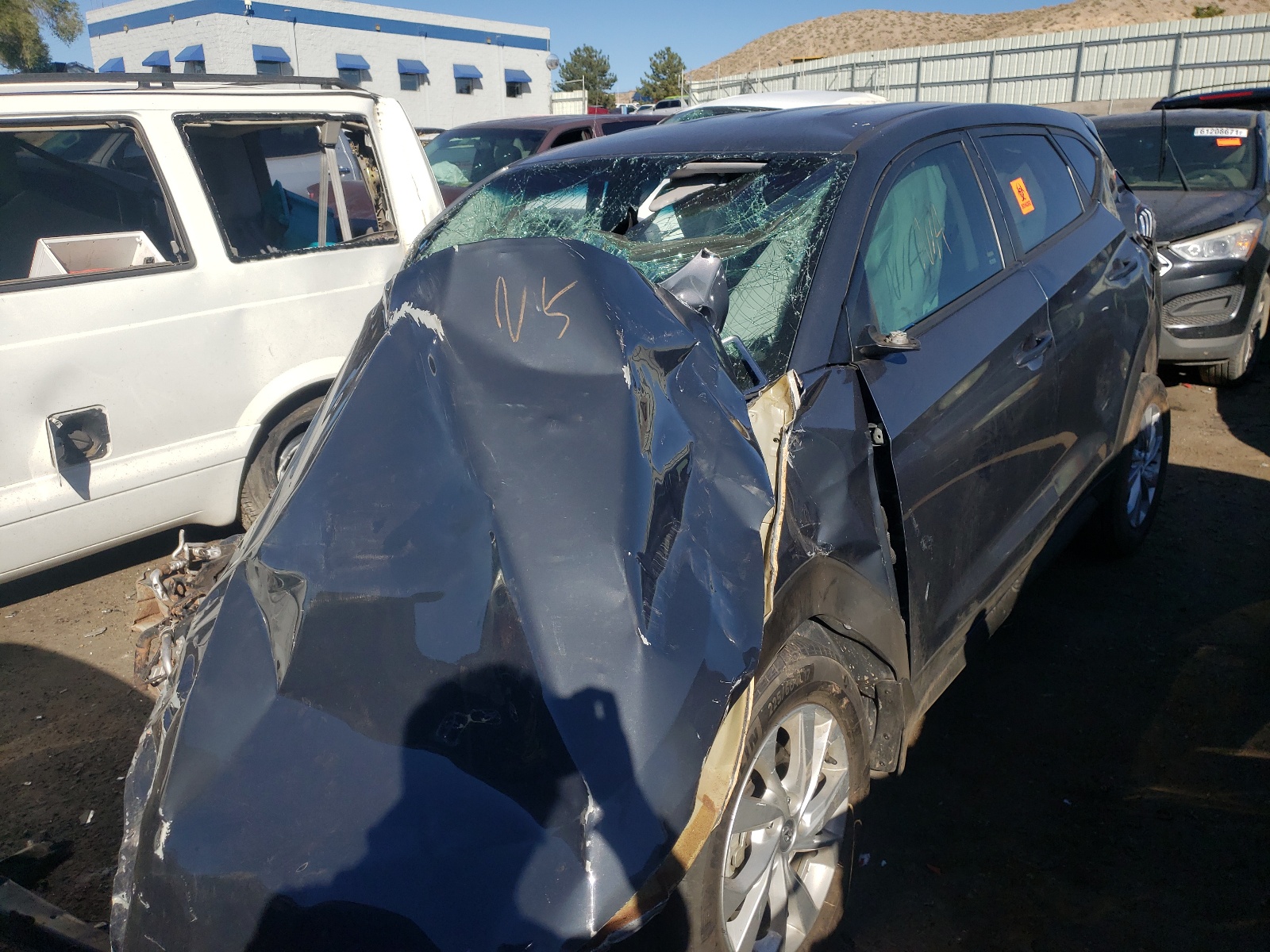 Photo 2 from auction – 2019 HYUNDAI TUCSON SE with VIN KM8J2CA47KU047468