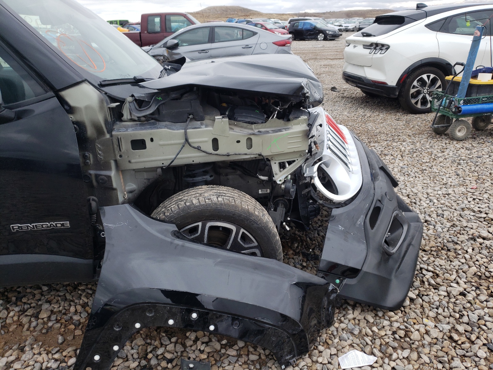 Photo 9 from auction – 2018 JEEP RENEGADE L with VIN ZACCJADB4JPH90667