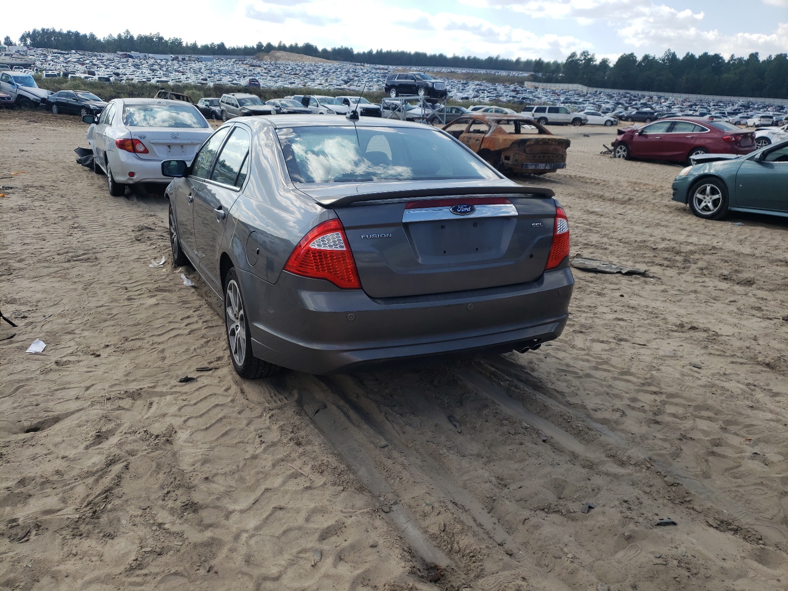 Photo 3 from auction – 2010 FORD FUSION SEL with VIN 3FAHP0JA4AR247552