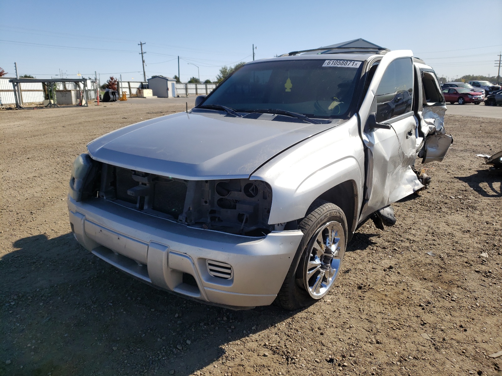 Photo 2 from auction – 2004 CHEVROLET TRAILBLAZE with VIN 1GNDS13S542234585