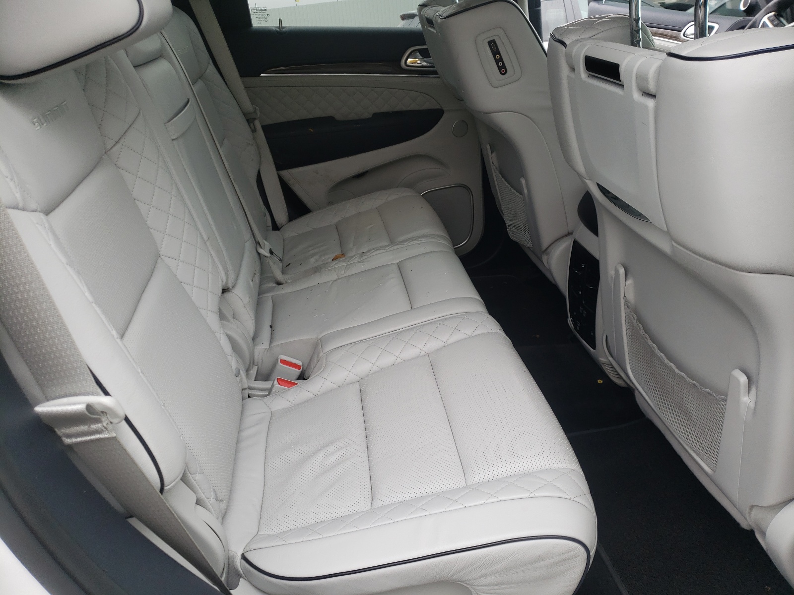 Photo 6 from auction – 2019 JEEP GRAND CHER with VIN 1C4RJFJT0KC548579