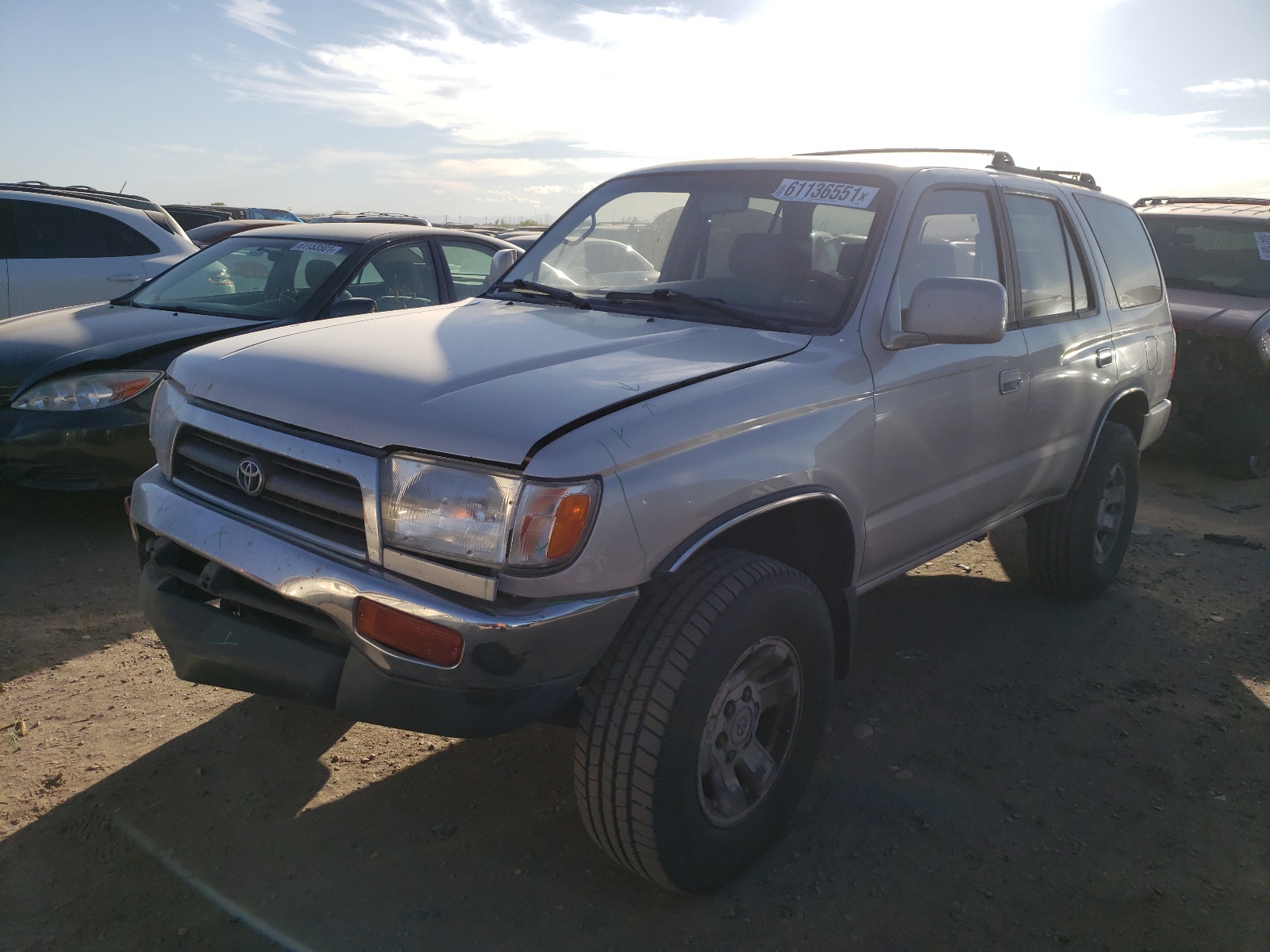 Photo 2 from auction – 1998 TOYOTA 4RUNNER SR with VIN JT3HN86R7W0190918