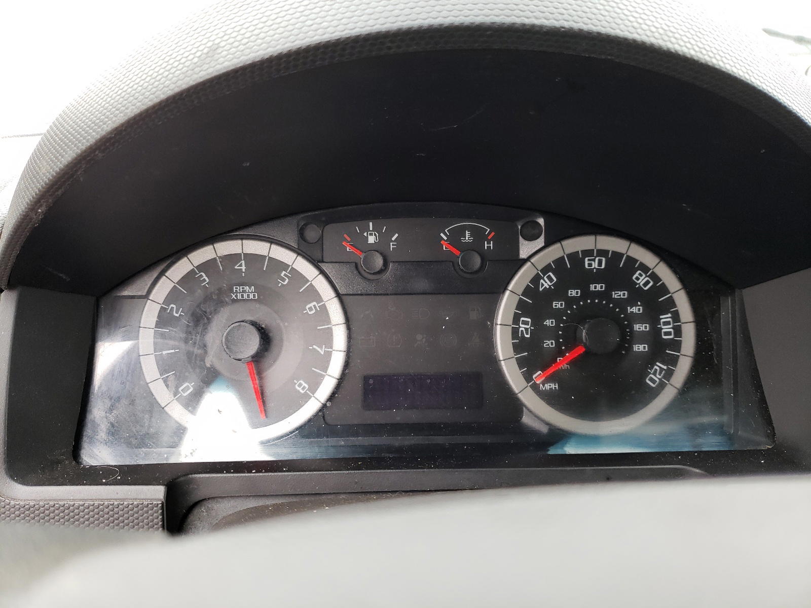 Photo 8 from auction – 2011 FORD ESCAPE XLT with VIN 1FMCU0DG4BKA30758