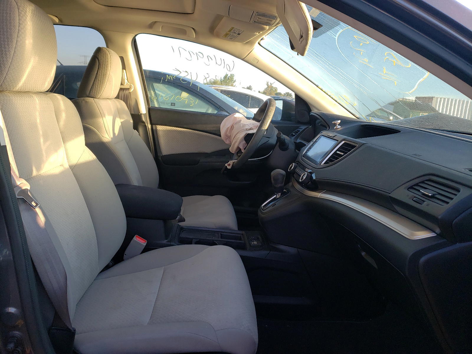 Photo 5 from auction – 2016 HONDA CR-V EX with VIN 2HKRM4H52GH714261