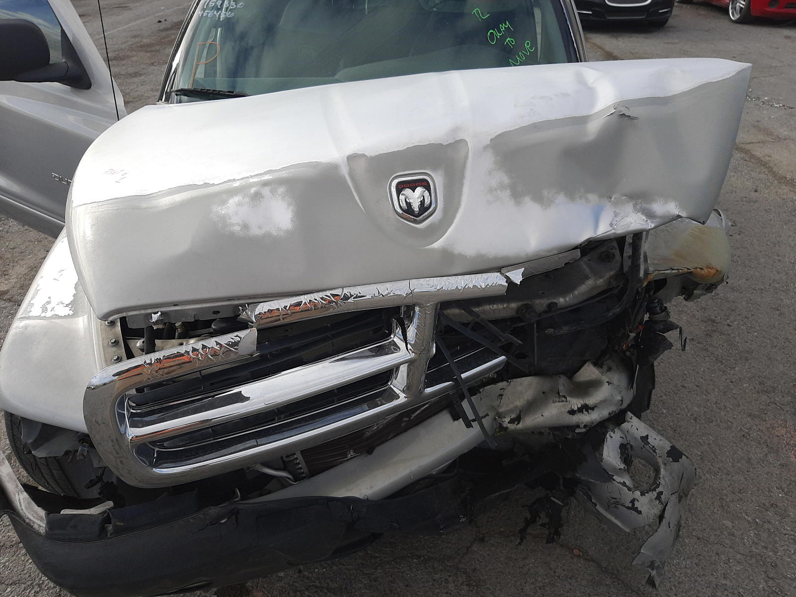 Photo 7 from auction – 1999 DODGE DURANGO with VIN 1B4HS28Y7XF625180