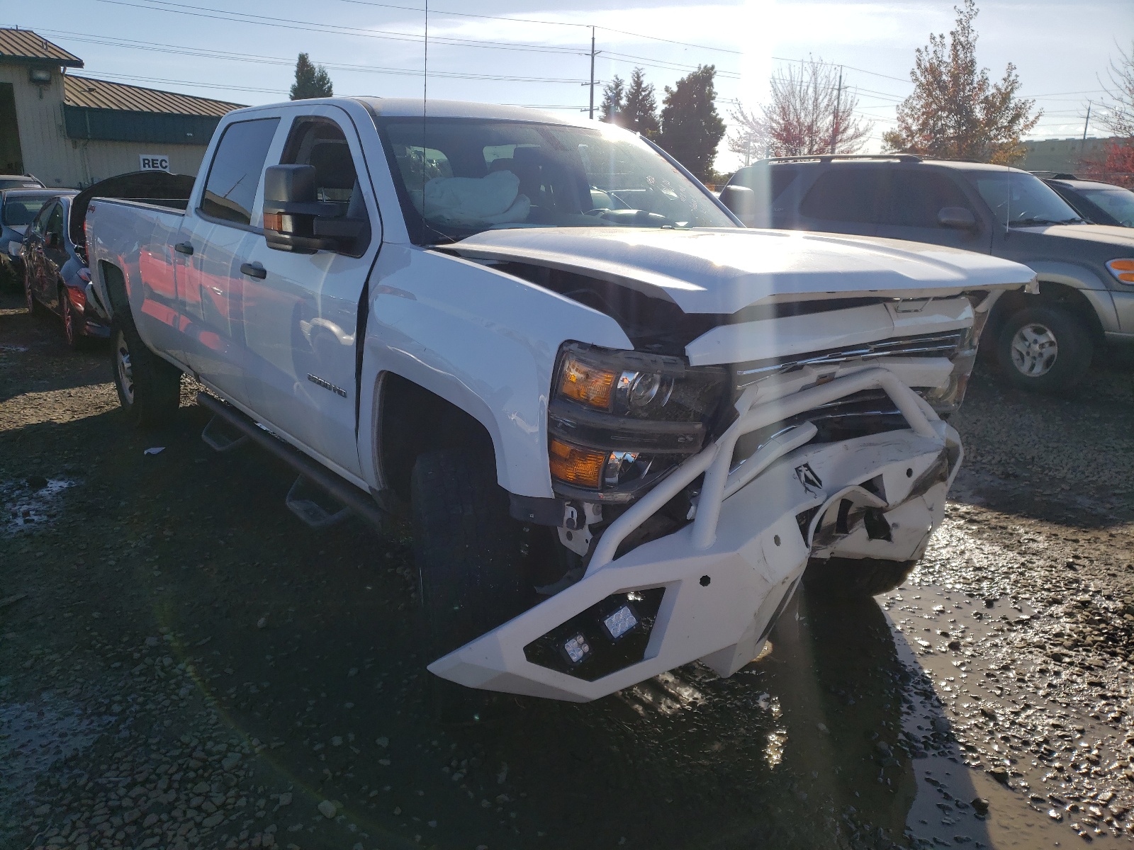 Photo 1 from auction – 2018 CHEVROLET SILVERADO with VIN 1GC1KUEG4JF109989