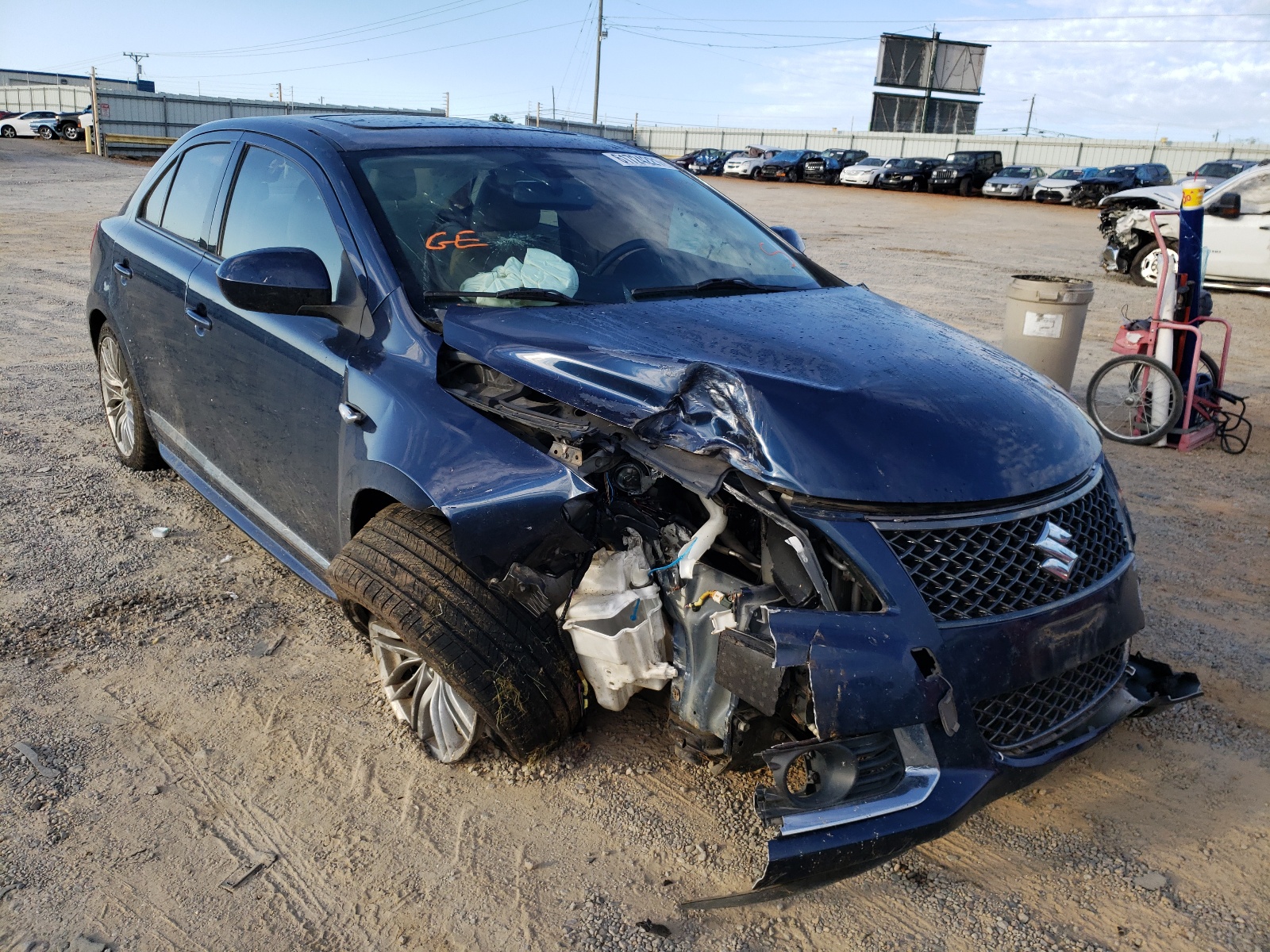 صورة رقم 1 من المزاد - 2011 SUZUKI KIZASHI SP مع VIN JS2RF9A86B6110118