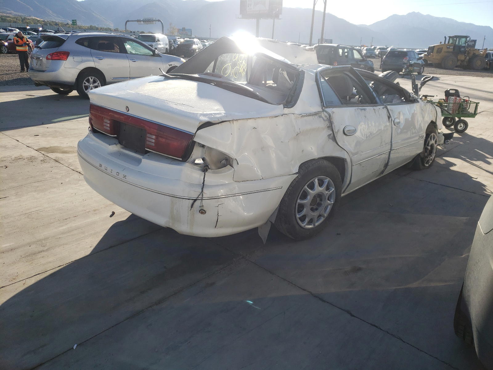 Photo 4 from auction – 2002 BUICK CENTURY CU with VIN 2G4WS52J721106228