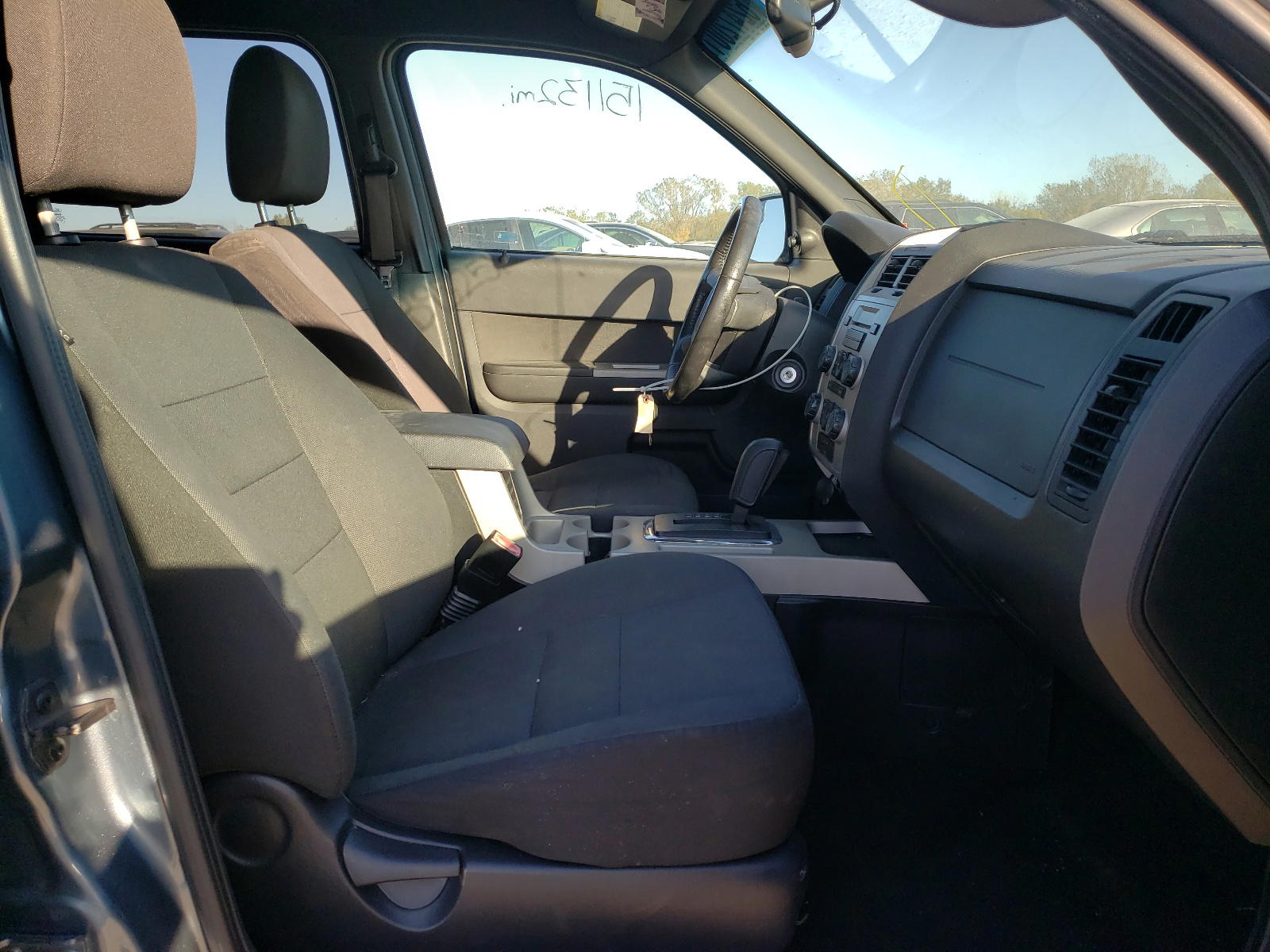 Photo 5 from auction – 2012 FORD ESCAPE XLT with VIN 1FMCU0D73CKB95251