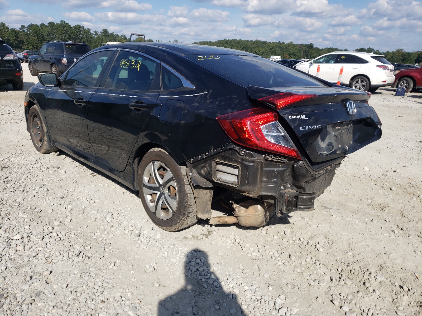 Photo 3 from auction – 2017 HONDA CIVIC LX with VIN 19XFC2F5XHE009498