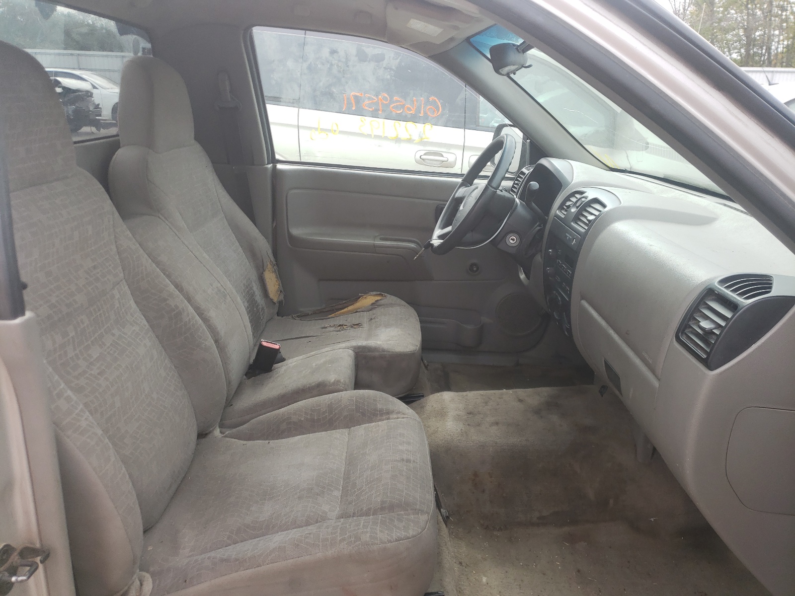 Photo 5 from auction – 2005 CHEVROLET COLORADO with VIN 1GCCS148758152573