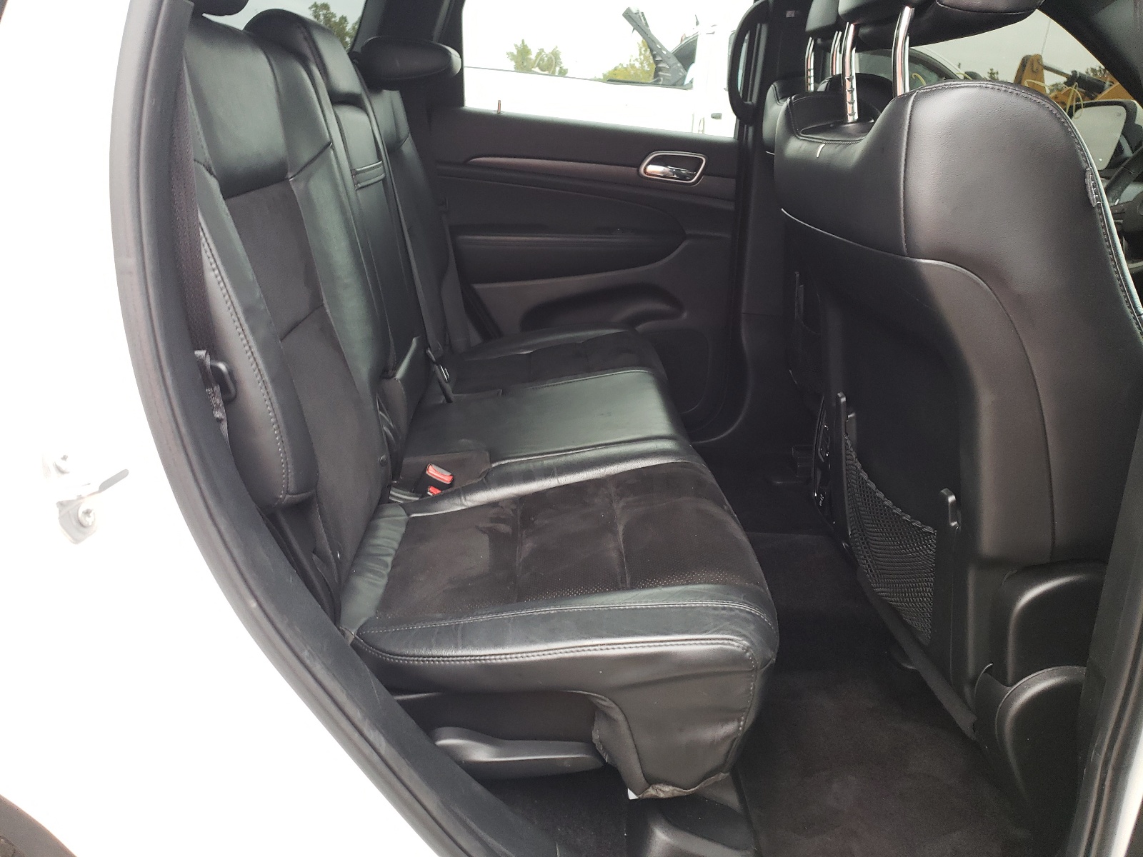 Photo 6 from auction – 2017 JEEP GRAND CHER with VIN 1C4RJFAG0HC743593