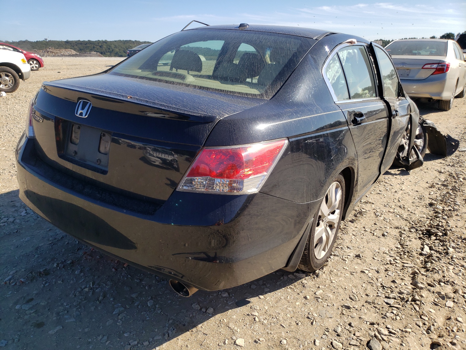 Photo 4 from auction – 2010 HONDA 10HP MOTOR with VIN 1HGCP2F80AA047656