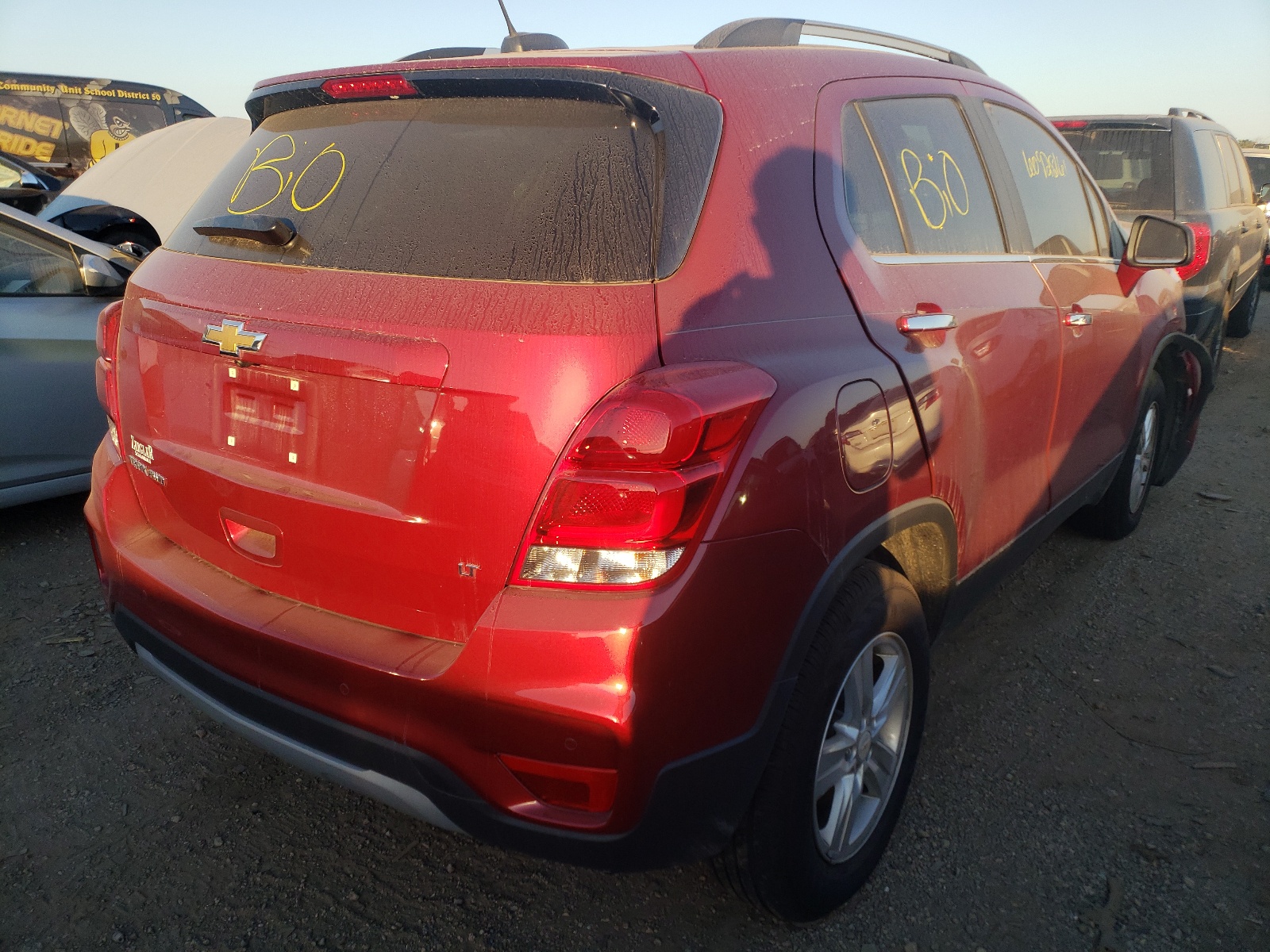 Photo 4 from auction – 2020 CHEVROLET TRAX 1LT with VIN 3GNCJPSB9LL220527