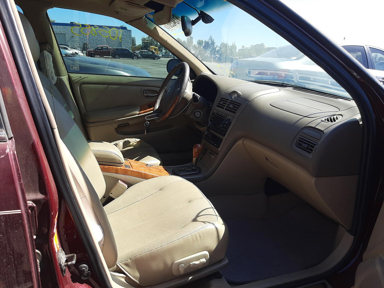 Photo 5 from auction – 2002 INFINITI I35 with VIN JNKDA31A82T021251