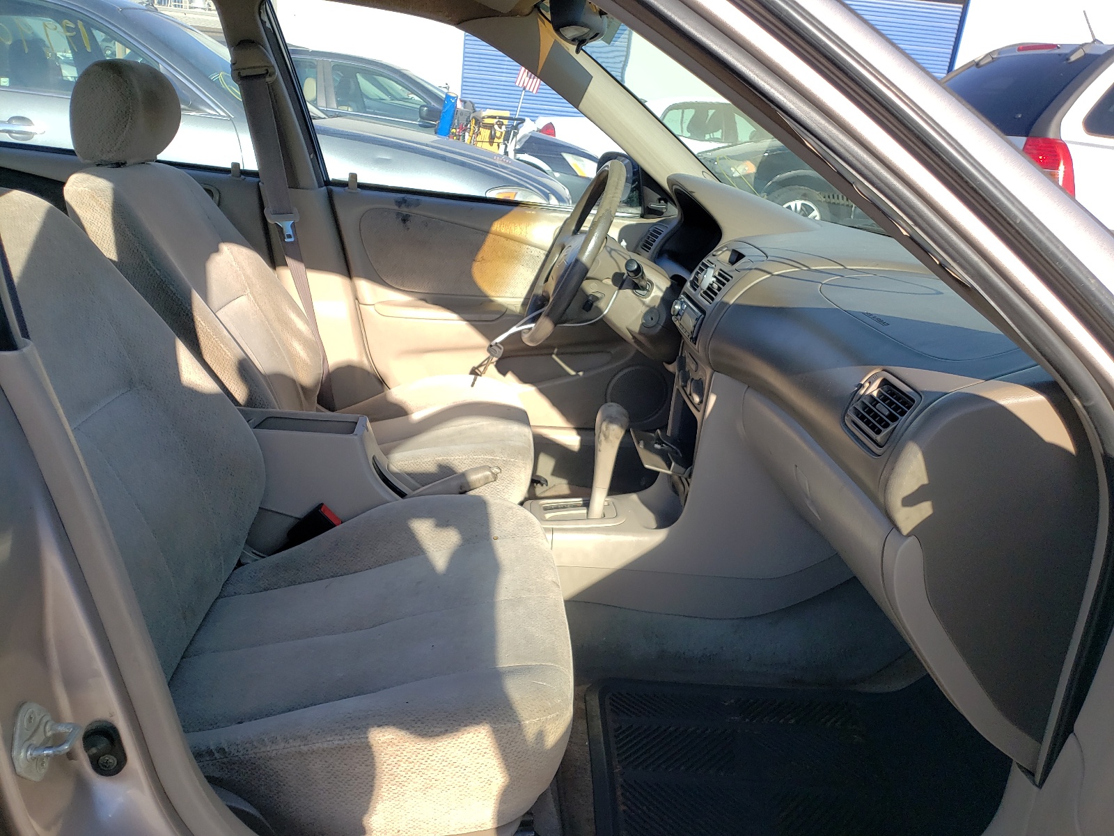 Photo 5 from auction – 2001 TOYOTA COROLLA CE with VIN 1NXBR12E31Z437915