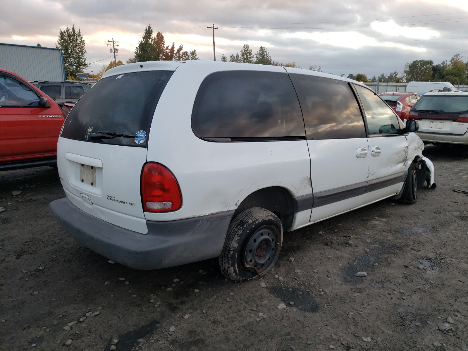 Photo 4 from auction – 1999 DODGE GRAND CARA with VIN 2B4GP44G2XR266058